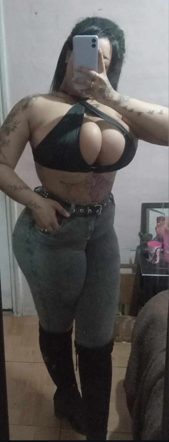 No tiene sentido lo rica q está esta turra tetona #A8LcMuK7