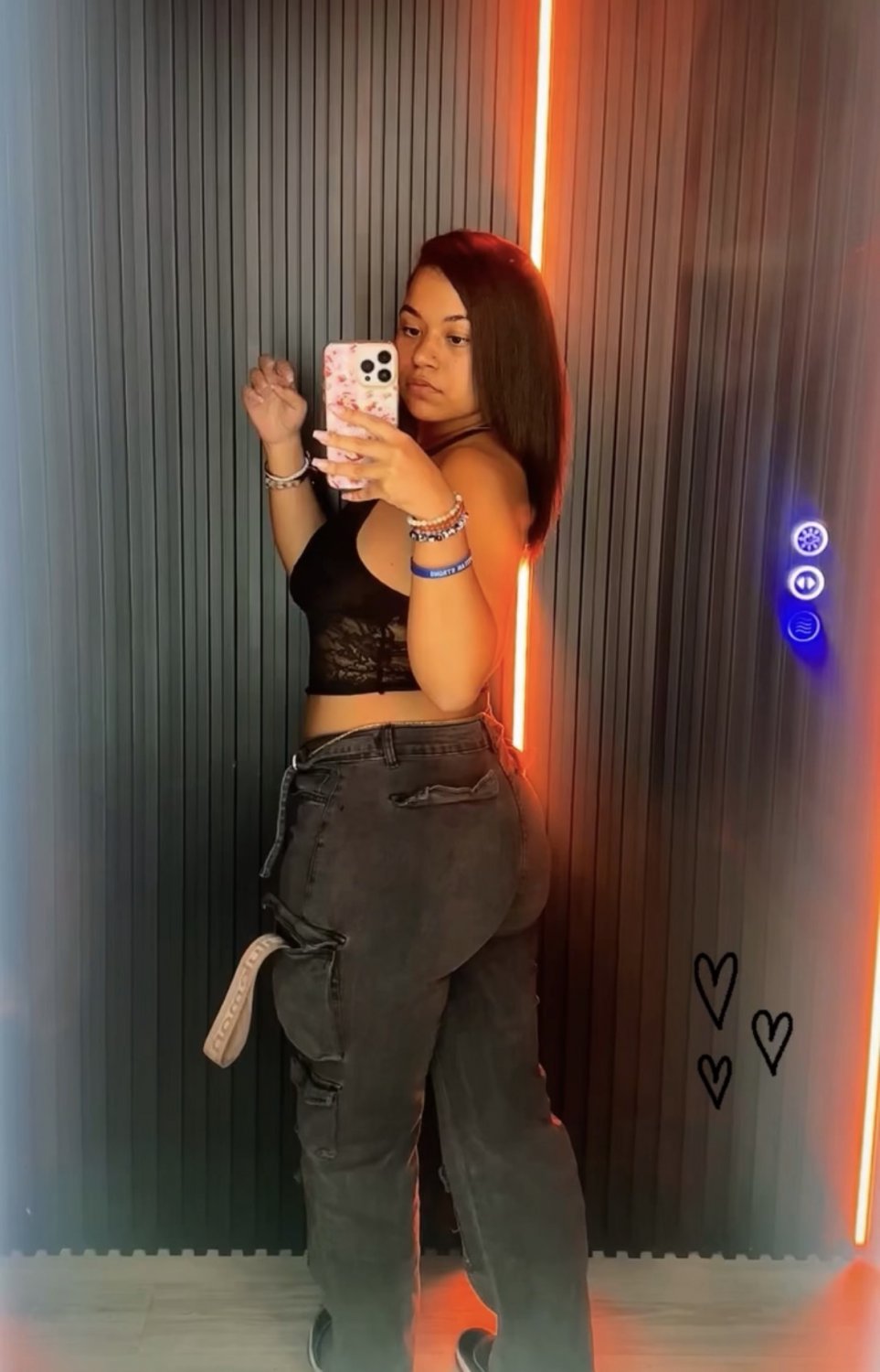 Anyone got this thicc light skin leaks #UTVl8dVg