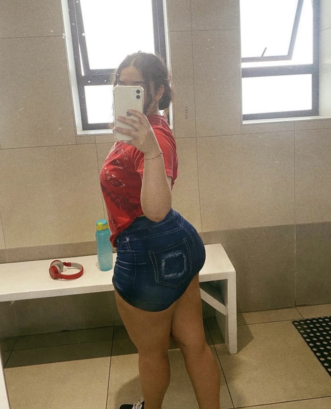 Pretty innocent looking redbone has dumptruck big booty slut #7xtbohSl